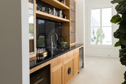 Luminosa, Annangrove 61