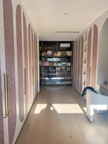 Modern Luxury, Woodforde 41
