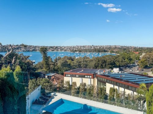 Platinum, Point Piper 149