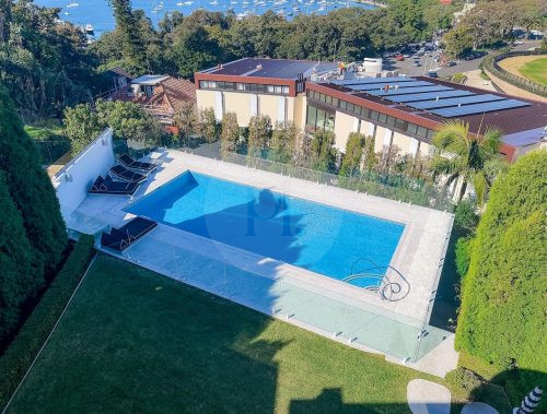 Platinum, Point Piper 151