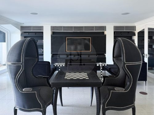 Platinum, Point Piper 182