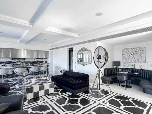 Platinum, Point Piper 69