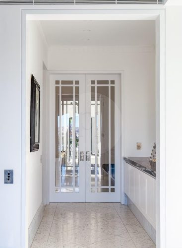 Platinum, Point Piper 79