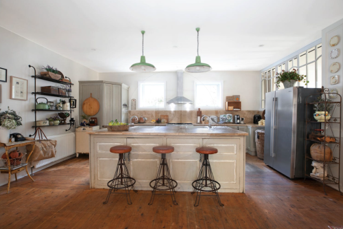 kitchen dining space