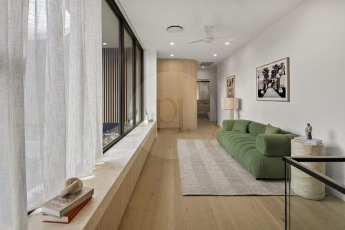 Aurea, Paddington