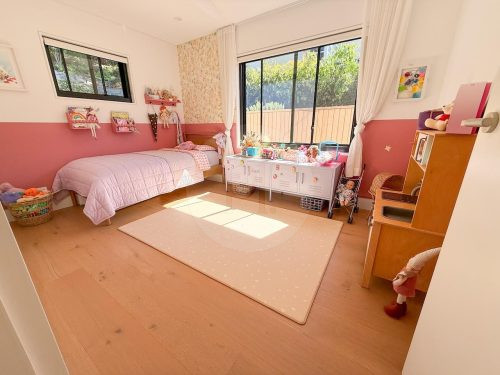 Amesbury, Allambie Heights 10