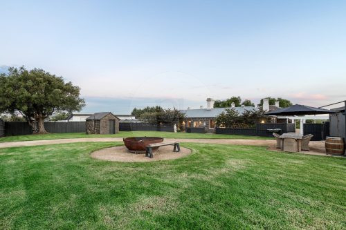 Stoneleigh, Pascoe Vale South 23