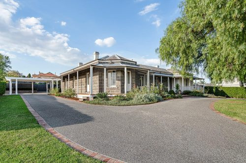 Stoneleigh, Pascoe Vale South 6