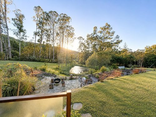 The Long Meadow, Piggabeen 7