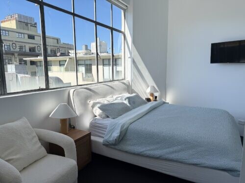 bedroom 
