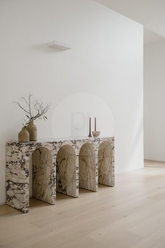 Eva May, Highbury 1