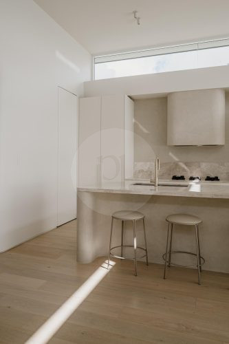 Eva May, Highbury 21