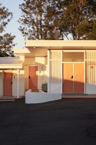 Getaway Motel, Berry 1