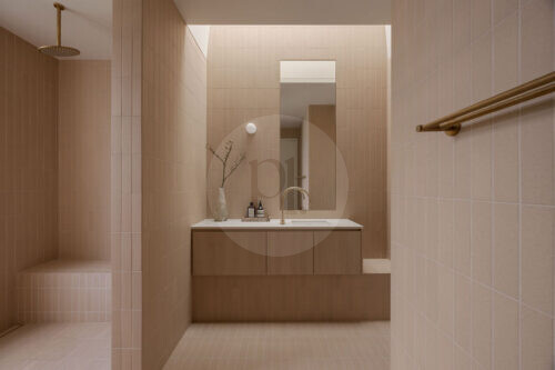 Selene, Burleigh Waters 22