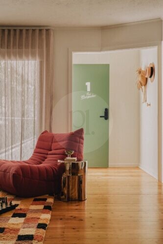 The Vacancy, Palm Beach 14
