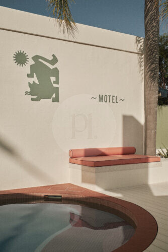 The Vacancy, Palm Beach 16