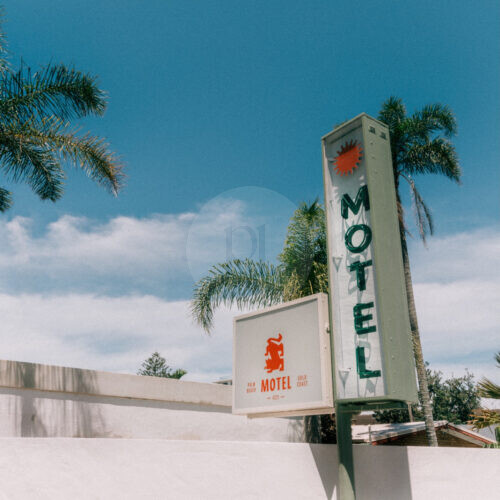 The Vacancy, Palm Beach 20