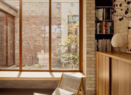 A Stone's Throw, Northcote 11