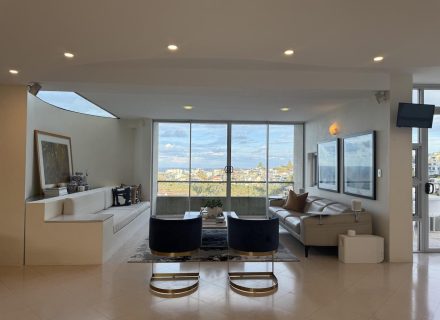 ARES LIVING12