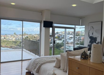 ARES MAIN BEDROOM3