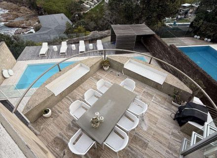 ARES OUTDOOR DINING16