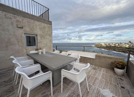 ARES OUTDOOR DINING3