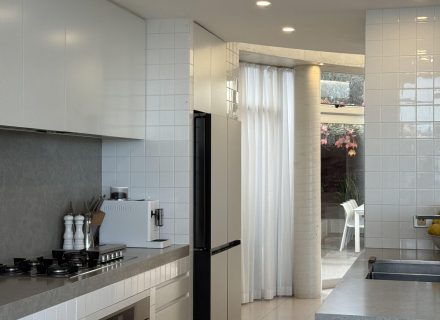 ARES kitchen1