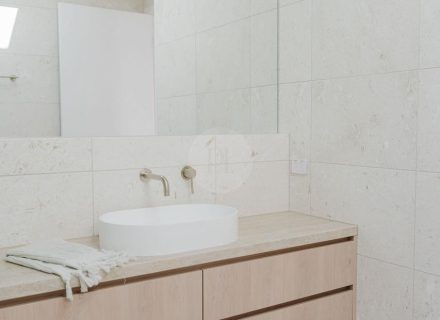 Adalea, Buderim-44