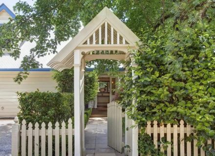 facade driveway