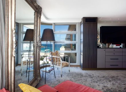 Amara Amore, Bondi-10