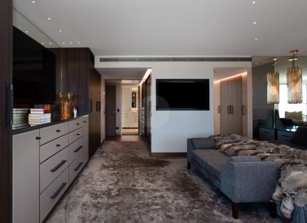 Amara Amore, Bondi-11