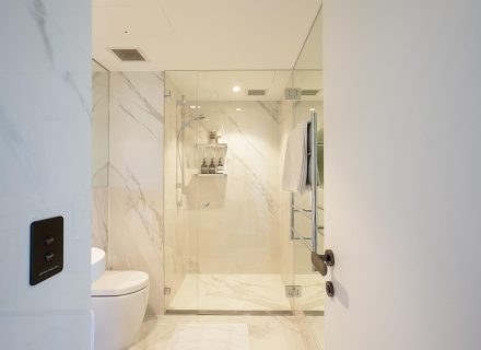 Amara Amore, Bondi-14