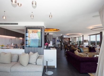 Amara Amore, Bondi-20