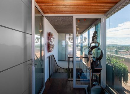 Amara Amore, Bondi-30