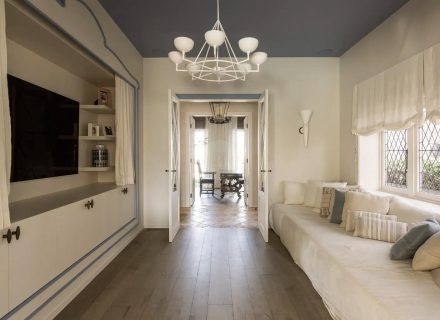 Amulet, Rose Bay 75 EDIT