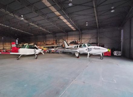 Baron 58. 4-5 pax (4)