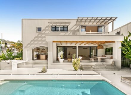 Byron Bay and Gold Coast's Top Pools for Photoshoots and Filming