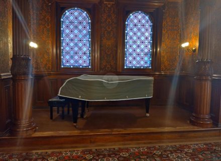 Billing Mansion Piano