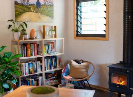 Bliss-Cottage-Mt-Tamborine_cabin-library.jpeg