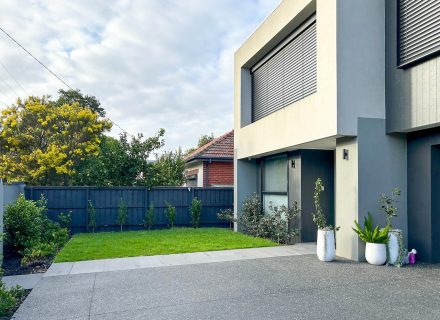 Brixton, Caulfield South 4