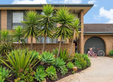 garage facade driveway