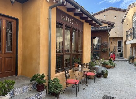 CAFE SCENE 7