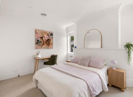 Cambre, Ivanhoe East-23