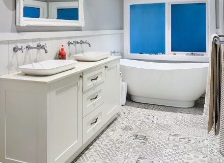 Camellia, Seaforth 32