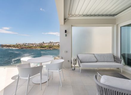 Caspian, South Coogee 40