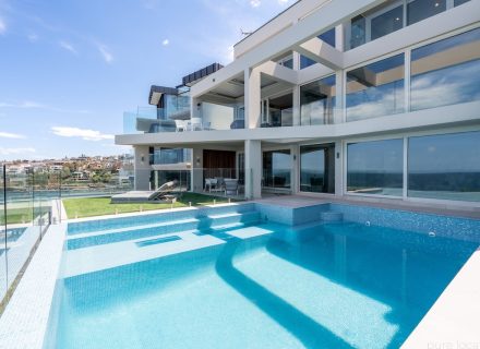 Caspian, South Coogee 44