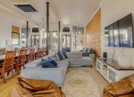 Chaftman's Chalet, Clunes-3