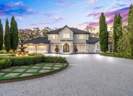 Chateau Blanca, Dural 2