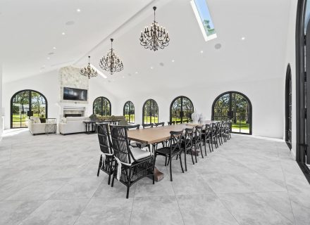 Chateau Blanca, Dural 32