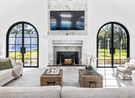 Chateau Blanca, Dural 33